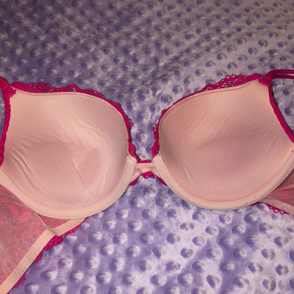 VS bra - Picture 2 of 3